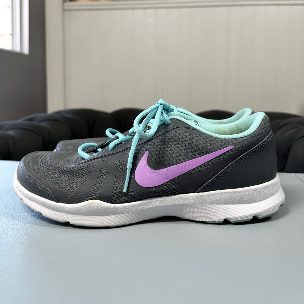Nike Core Motion TR 2 Sneakers Training Shoes 749180-009 Gray Womens Size 10